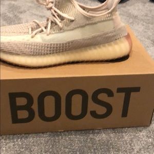 Yeezy 350 citrins non reflective